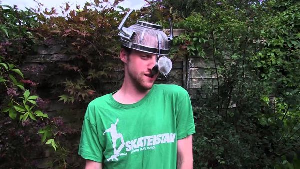 How To Make A Robot Beard Hat thumbnail